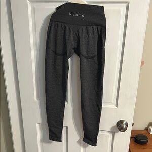NVGTN Woman Charcoal Leggings